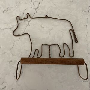 Vintage Wire Art Cow Rustic Towel Bar Holder Farmhouse Bathroom/Kitchen Decor